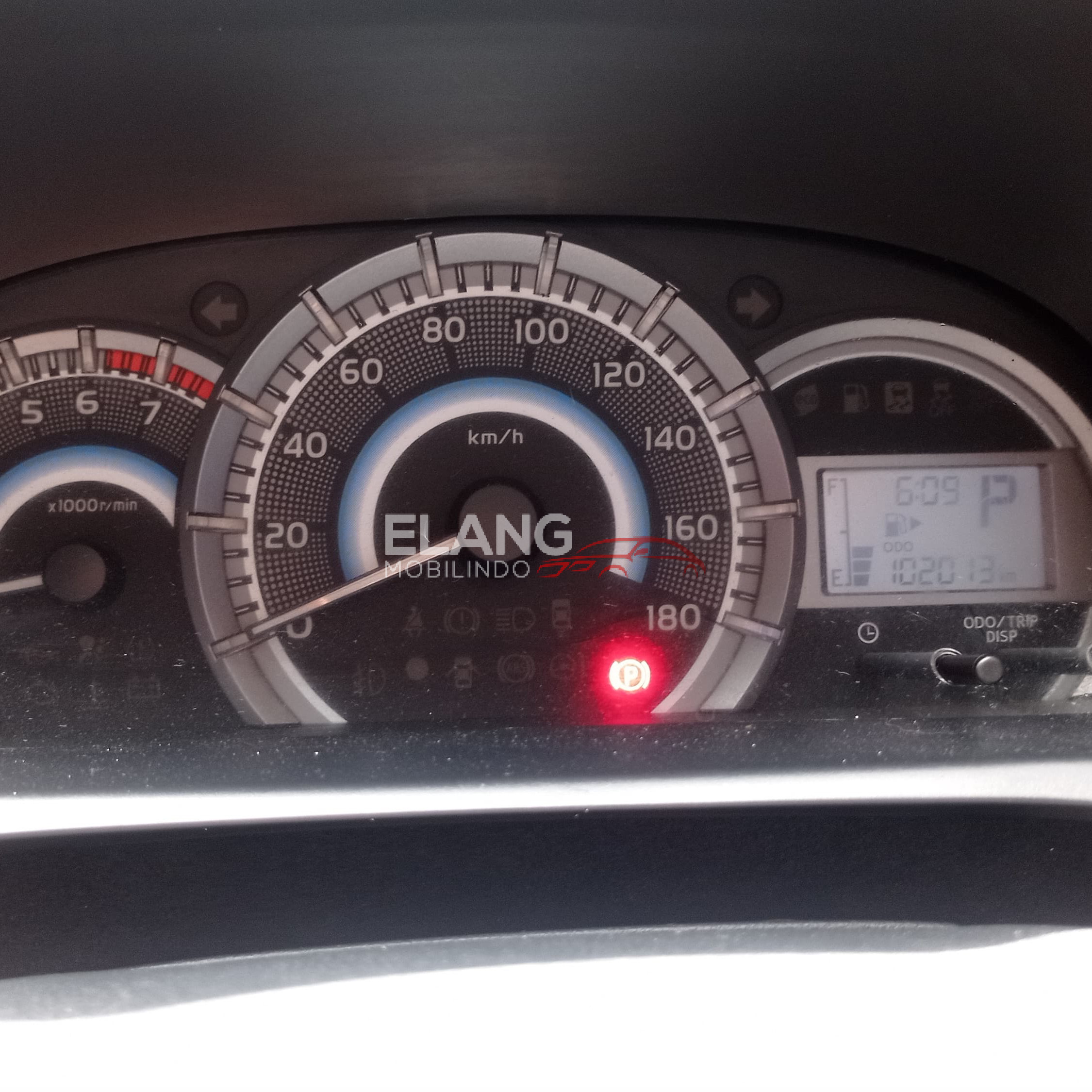 GRAND NEW VELOZ 1.3 AT