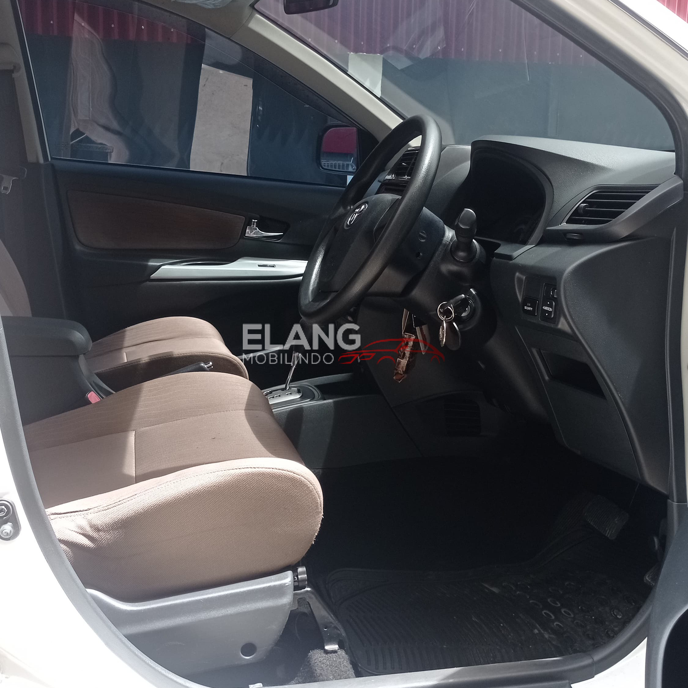 GRAND NEW VELOZ 1.3 AT